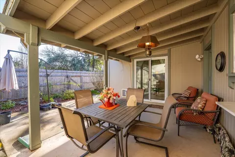 1833 Del Mar Ave, Redding, CA 96003 photo 28