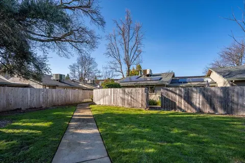 1833 Del Mar Ave, Redding, CA 96003 photo 34