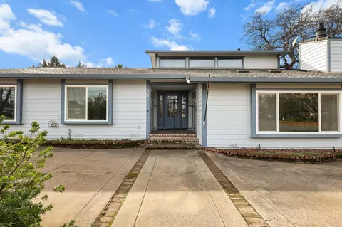 Exterior - 3041 Panorama Dr, Redding, CA 96003 photo 1 of 22