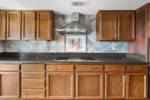 Kitchen - 3041 Panorama Dr, Redding, CA 96003 photo 3 of 4