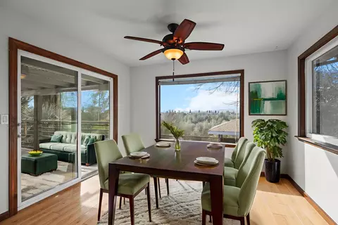 Dining - 3041 Panorama Dr, Redding, CA 96003 photo 2 of 2