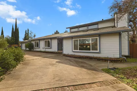 Exterior - 3041 Panorama Dr, Redding, CA 96003 photo 19 of 22
