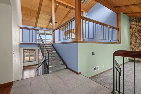 Entry Way - 3041 Panorama Dr, Redding, CA 96003 photo 2 of 3
