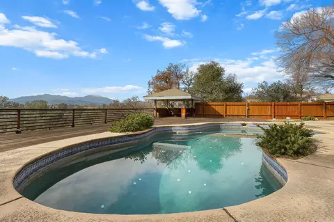 Exterior - 3041 Panorama Dr, Redding, CA 96003 photo 15 of 22
