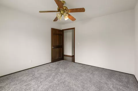 Bedroom - 3041 Panorama Dr, Redding, CA 96003 photo 3 of 9