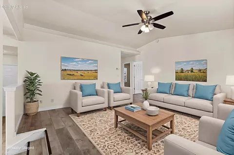 Living - 105 Kimick Way, Red Bluff, CA 96080 photo 1 of 3