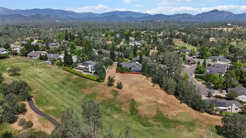 6173 Brassie Way, Redding, CA 96003 photo 9