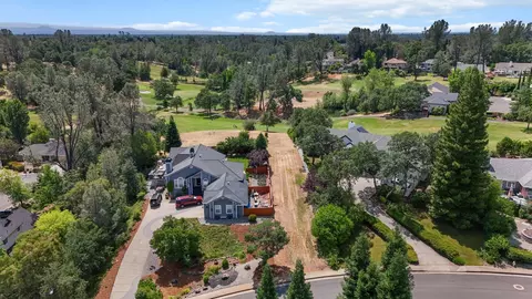 6173 Brassie Way, Redding, CA 96003 photo 5