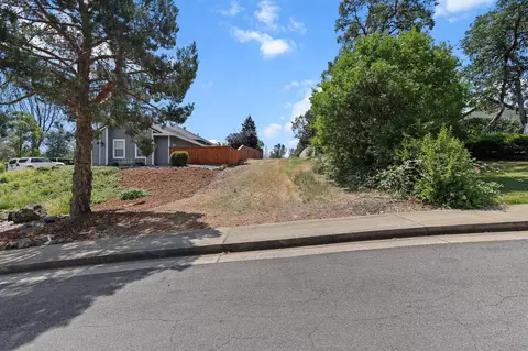 6173 Brassie Way, Redding, CA 96003 photo 13