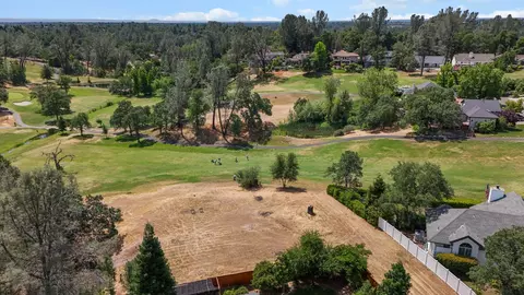 6173 Brassie Way, Redding, CA 96003