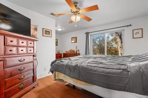 Bedroom - 15857 Bolo Ct, Red Bluff, CA 96080 photo 2 of 3