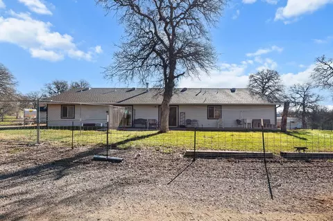 Exterior - 15857 Bolo Ct, Red Bluff, CA 96080 photo 6 of 9