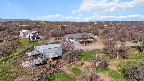 View/Area - 15857 Bolo Ct, Red Bluff, CA 96080 photo 6 of 9