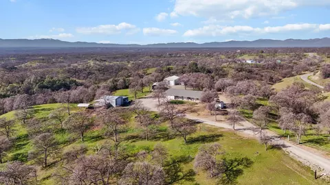 View/Area - 15857 Bolo Ct, Red Bluff, CA 96080 photo 4 of 9