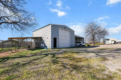 Exterior - 15857 Bolo Ct, Red Bluff, CA 96080 photo 1 of 9