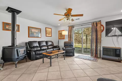 Living - 15857 Bolo Ct, Red Bluff, CA 96080 photo 1 of 3