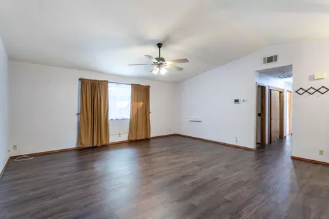 1756 Mary Lake Dr, Redding, CA 96001 photo 5