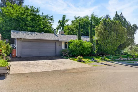 1391 Rouge Rd, Shasta Lake, CA 96019