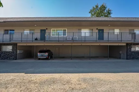 Exterior - 1114 Orange Ave, Redding, CA 96001 photo 1 of 3