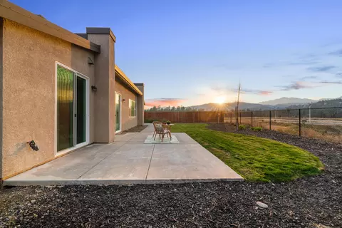 Exterior - 4768 Lower Springs Rd, Redding, CA 96001 photo 5 of 11
