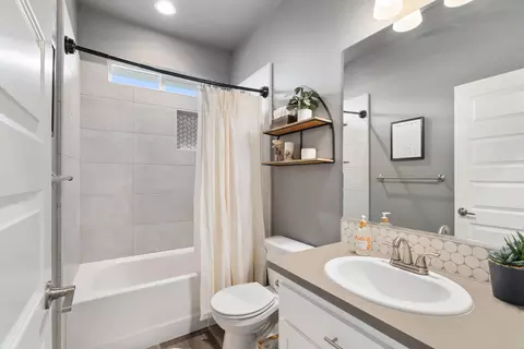 Bath - 4768 Lower Springs Rd, Redding, CA 96001 photo 8 of 8