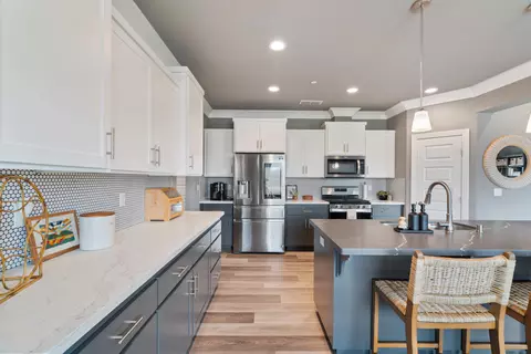 Kitchen - 4768 Lower Springs Rd, Redding, CA 96001 photo 4 of 4