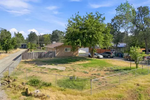 Exterior - 18602 Old Oasis Rd, Redding, CA 96003 photo 8 of 8