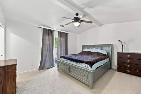 Bedroom - 18602 Old Oasis Rd, Redding, CA 96003 photo 2 of 6
