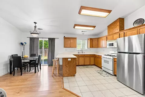 Kitchen - 18602 Old Oasis Rd, Redding, CA 96003 photo 2 of 2