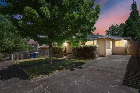 Exterior - 1545 Olive Ave, Redding, CA 96001 photo 26 of 29