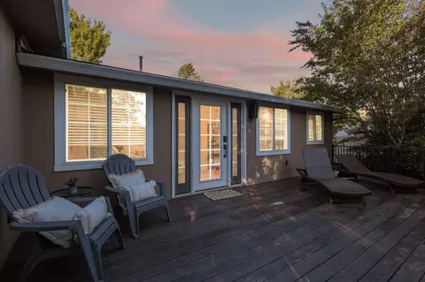 Exterior - 1545 Olive Ave, Redding, CA 96001 photo 12 of 29