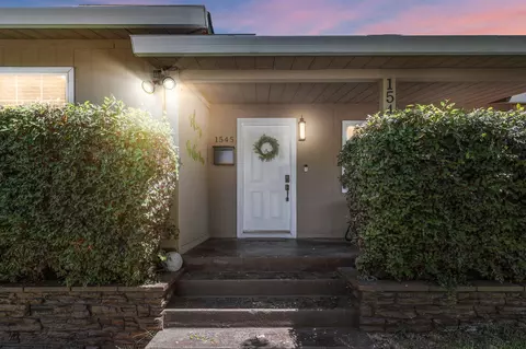 Exterior - 1545 Olive Ave, Redding, CA 96001 photo 24 of 29