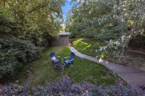 Exterior - 1545 Olive Ave, Redding, CA 96001 photo 5 of 29