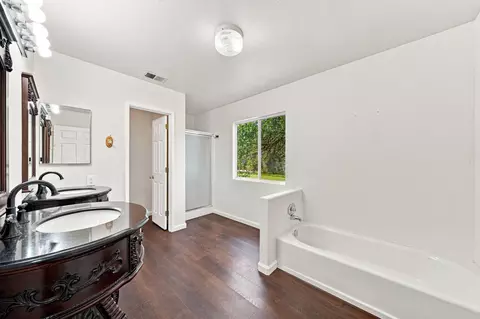 Bath - 16230 Skyline Dr, Red Bluff, CA 96080 photo 3 of 4
