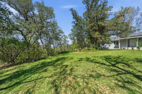 Exterior - 16230 Skyline Dr, Red Bluff, CA 96080 photo 5 of 9