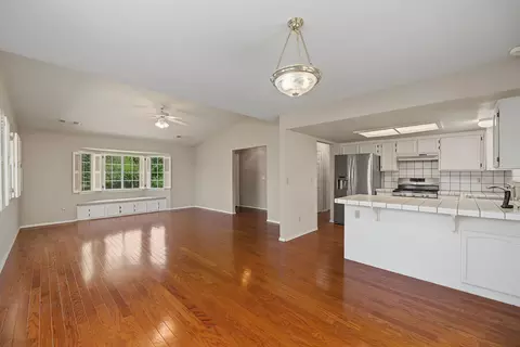 Living - 1910 Kinvarra Way, Redding, CA 96001 photo 5 of 5