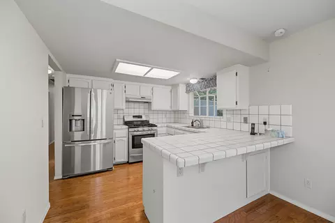 Kitchen - 1910 Kinvarra Way, Redding, CA 96001 photo 1 of 2