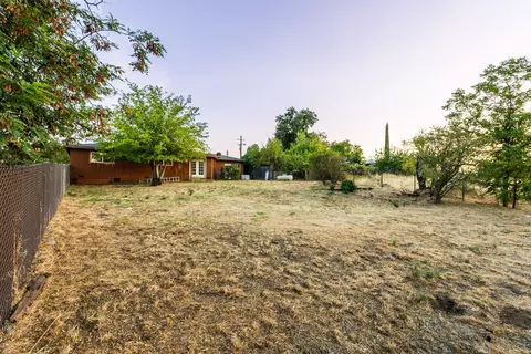 Exterior - 13990 S Fork Rd, Igo, CA 96047 photo 8 of 8