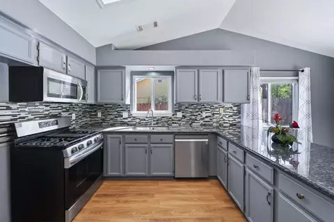 Kitchen - 3360 Lawrence Rd, Redding, CA 96002 photo 1 of 2