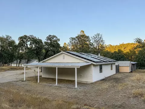 Exterior - 14150 Bear Mountain Rd, Redding, CA 96003 photo 16 of 23