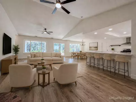 Living - 14150 Bear Mountain Rd, Redding, CA 96003 photo 3 of 4