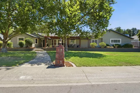 Exterior - 11389 Rugby Hill Dr, Redding, CA 96003 photo 10 of 10