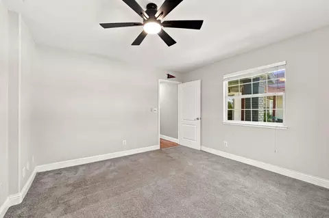 Bedroom - 11389 Rugby Hill Dr, Redding, CA 96003 photo 4 of 4