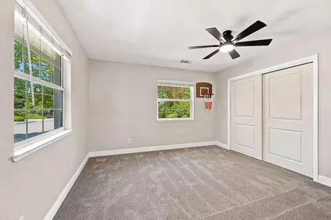Bedroom - 11389 Rugby Hill Dr, Redding, CA 96003 photo 3 of 4