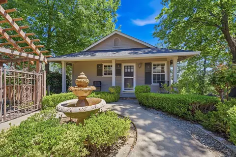 Exterior - 8090 Montgomery Cir, Redding, CA 96001 photo 11 of 12