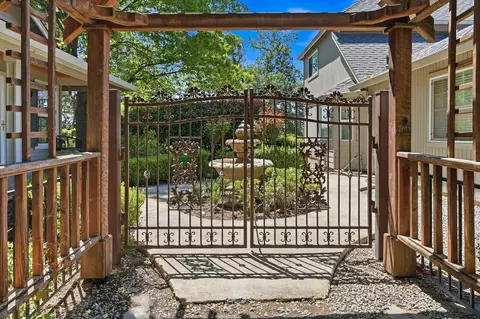 Exterior - 8090 Montgomery Cir, Redding, CA 96001 photo 9 of 12