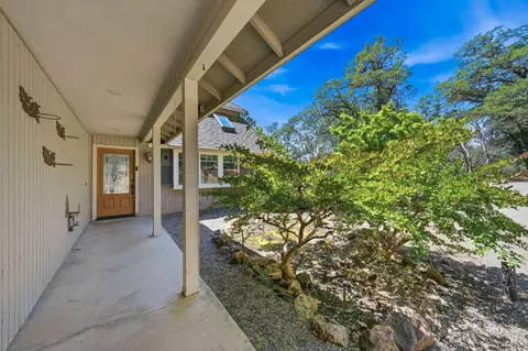 Exterior - 8090 Montgomery Cir, Redding, CA 96001 photo 3 of 12
