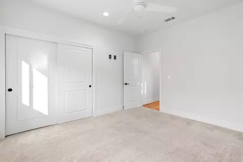 Bedroom - 9199 Laurel Glen Dr, Redding, CA 96001 photo 5 of 9