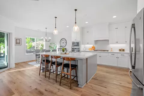 Kitchen - 9199 Laurel Glen Dr, Redding, CA 96001 photo 2 of 5