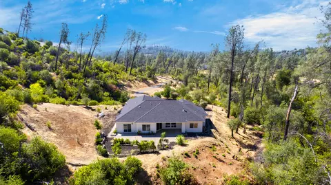 View/Area - 9199 Laurel Glen Dr, Redding, CA 96001 photo 1 of 2